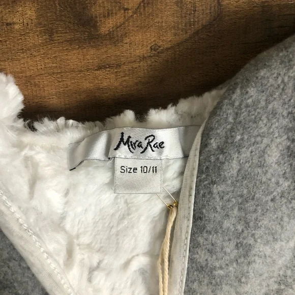 Mira Rae Gray Indian Inspired vest lined with faux fur, full zip, size 10/11 - Picture 4 of 11